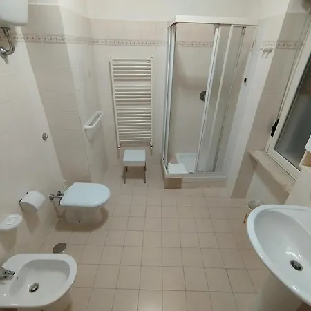Ah Hostel *