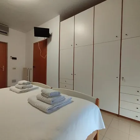 Hostel Ah *